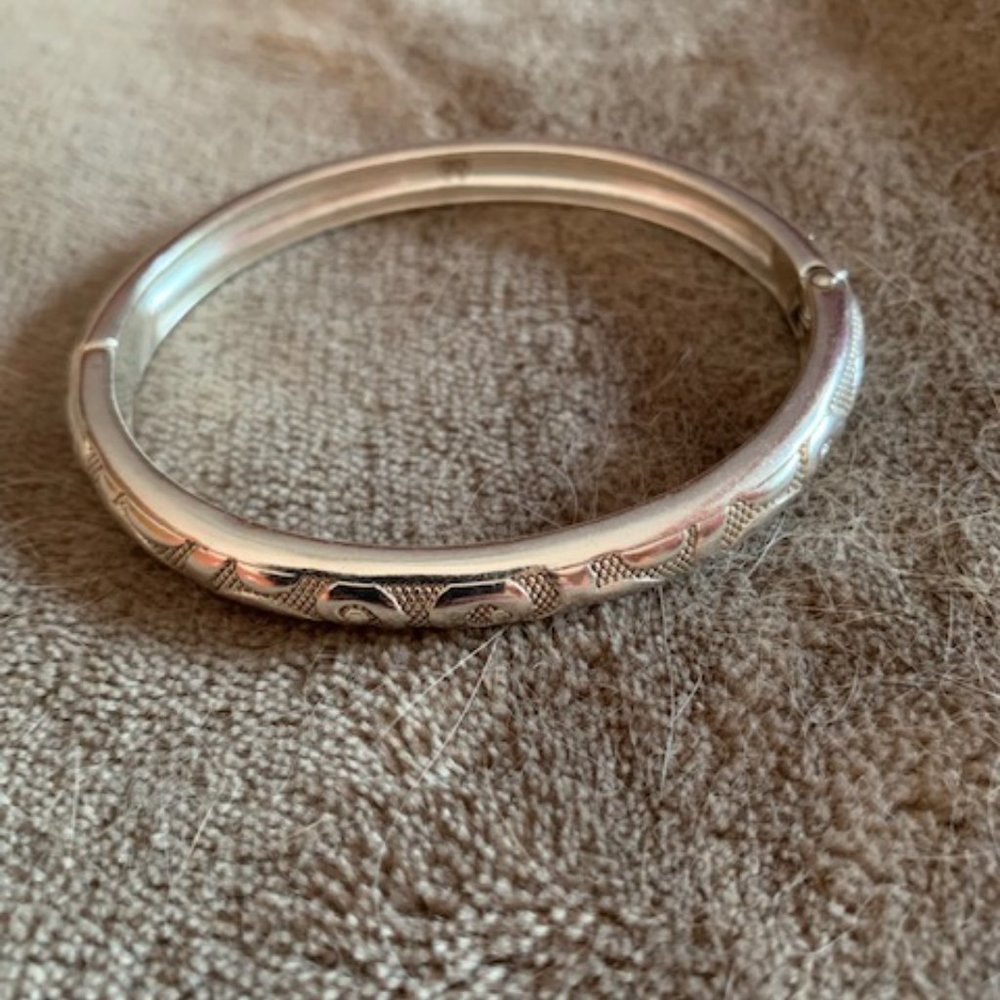 Brighton Andaluz Narrow Hinged Bangle